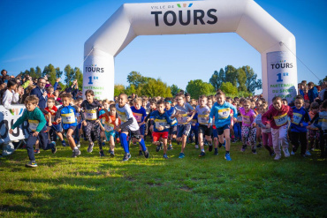 COURSE DES JEUNES TOURS